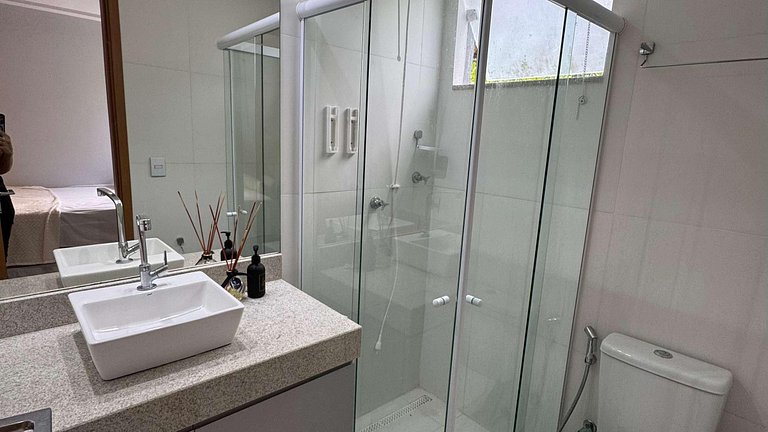 Casa com 3 suítes Condomínio Alto da Enseada