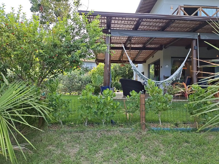 Casa com 3 suítes Condomínio Alto da Enseada