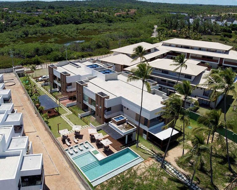 Apartamento Vista Mar e Pé na Areia 3 Suites em Condomínio e