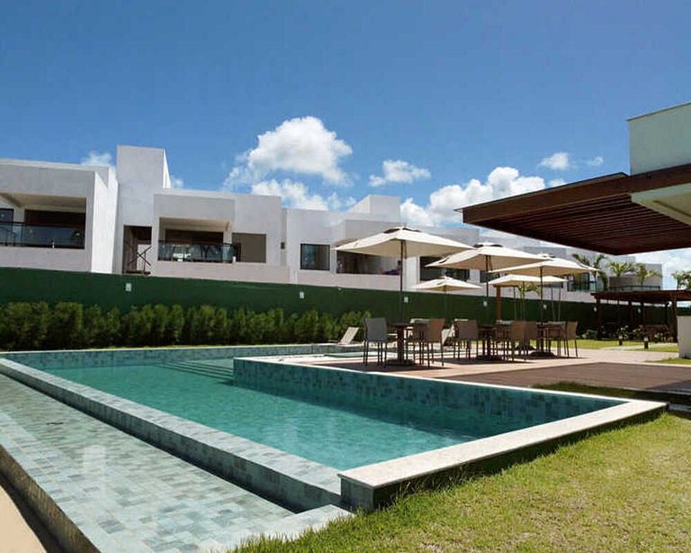 Apartamento Vista Mar e Pé na Areia 3 Suites em Condomínio e
