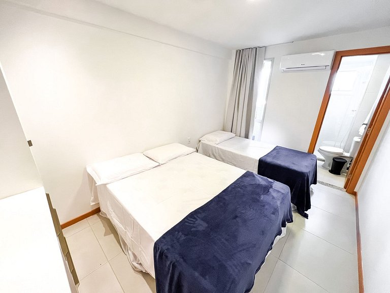 Apartamento Vista Mar e Pé na Areia 3 Suites em Condomínio e
