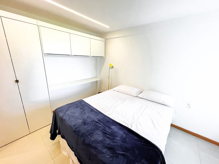 Apartamento Vista Mar e Pé na Areia 3 Suites em Condomínio e
