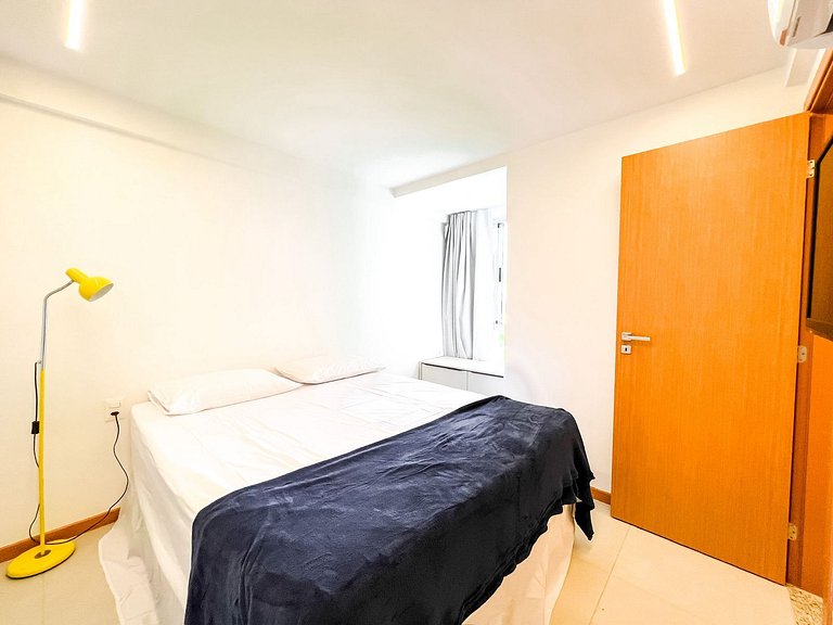 Apartamento Vista Mar e Pé na Areia 3 Suites em Condomínio e