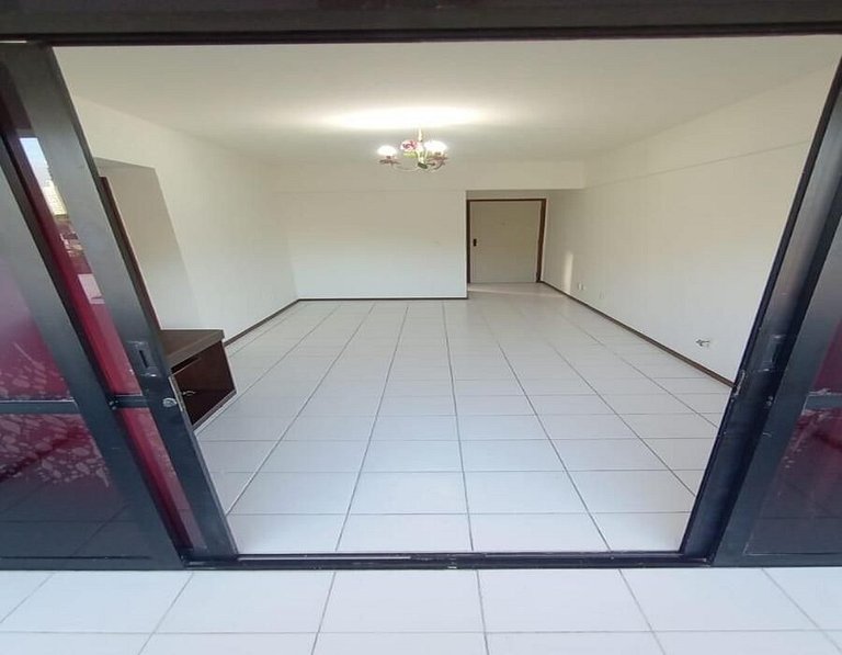 Apartamento 2/4 no Rio Vermelho Próximo a Praia