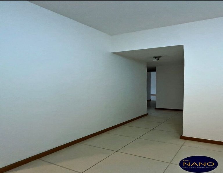 Apartamento Próximo a Praia em Jardim Armação