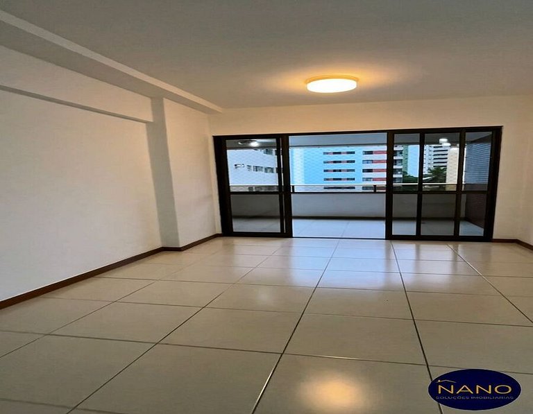 Apartamento Próximo a Praia em Jardim Armação