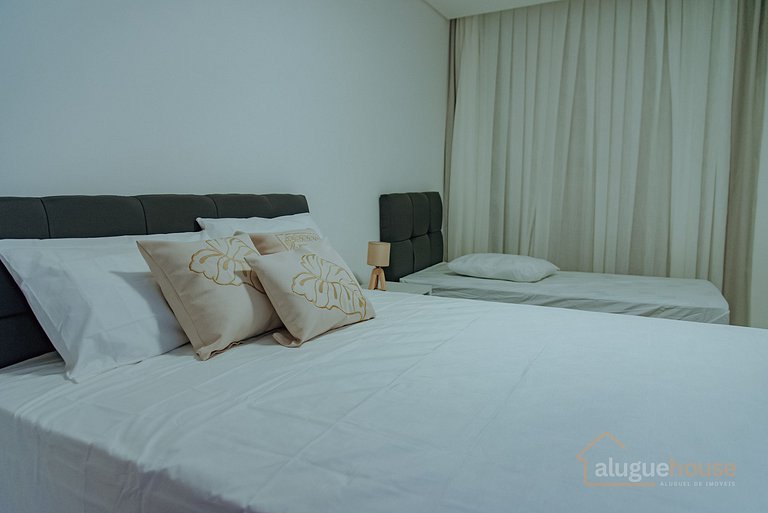 Bela Casa Alta Padrão 6Qts em Guarajuba Prox Praia