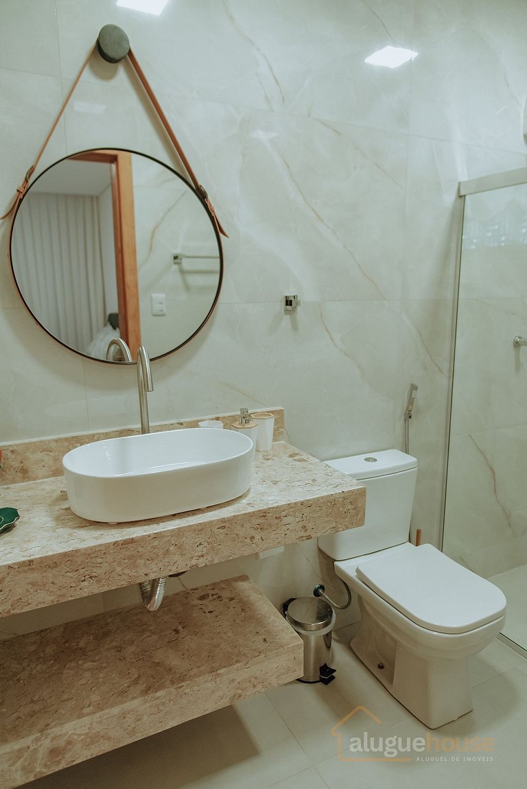 Bela Casa Alta Padrão 6Qts em Guarajuba Prox Praia